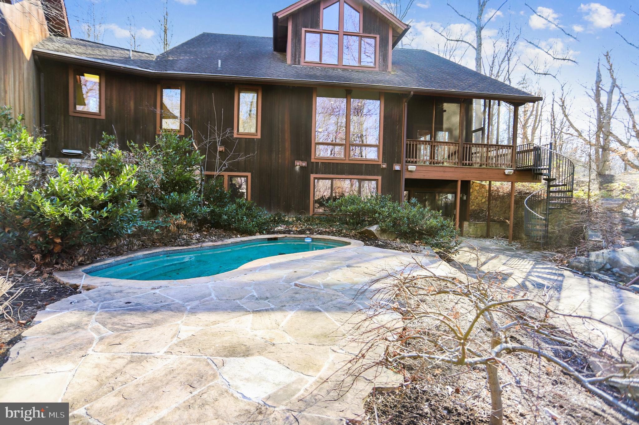 BELVOIR FARMS - Residential