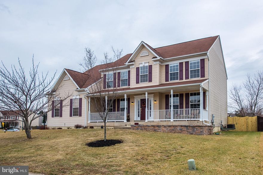 SPACIOUS SHOWPLACE HOME! 2 sty foyer, hrdwds, gourmet kit w/granite island & stylish SS vent. LIGHTED CUSTOM PANTRY!  9' ceilings. ML office/library could be 5th BR. FR w/gas FP, huge DR, large deck & new fence! Gracious MBR w/sitting area, deep W/I closet + 2 more closets.Luxury Master Bath, 2nd MBR w/ private bath, plus 2 more large & bright BRs. Side-load  garage w/shelving & 2nd fridge.