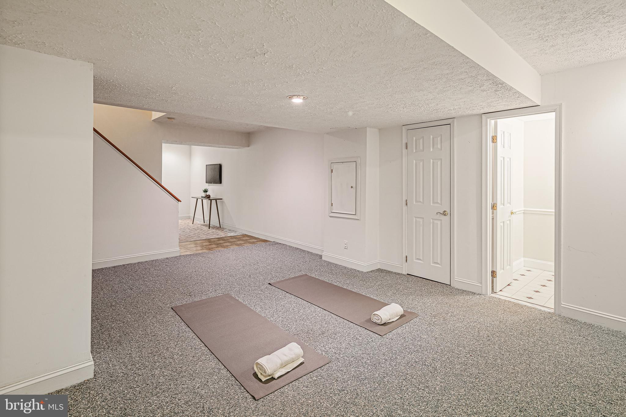 OWEN BROWN WOODS - Residential