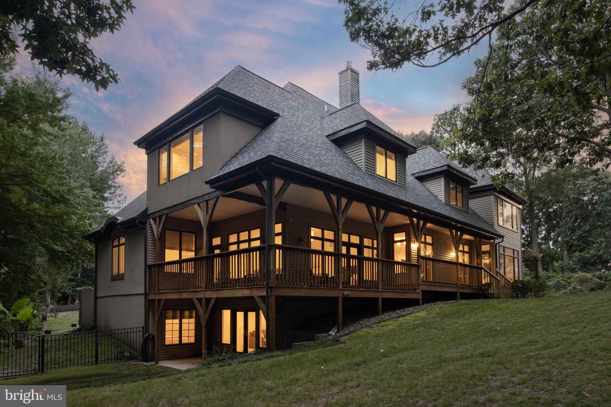 123 GLADE CIRCLE W