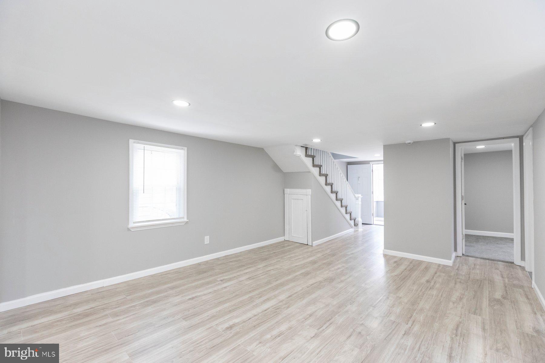 CAMBRIDGE - Residential