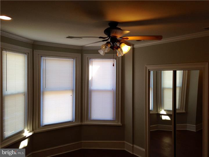 LOGAN - Residential