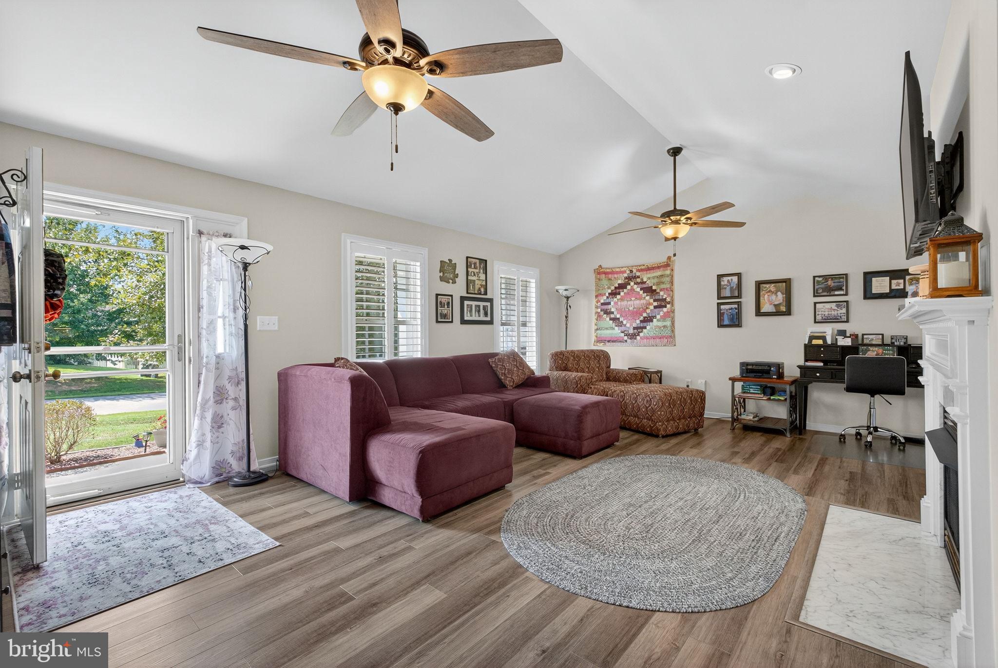 BOWLING GREEN MEADOWS - Residential