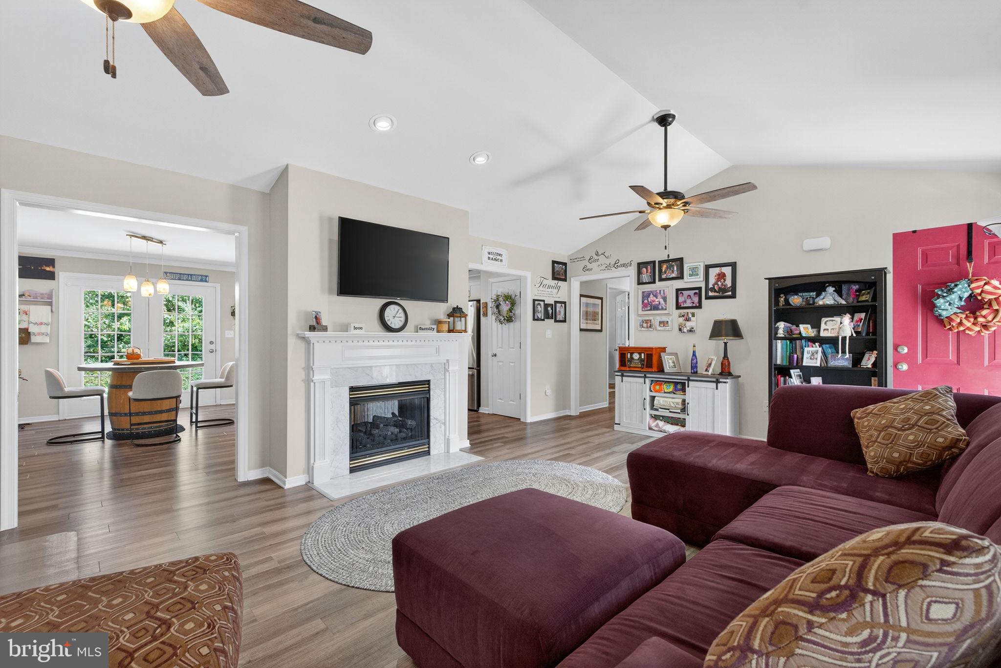 BOWLING GREEN MEADOWS - Residential