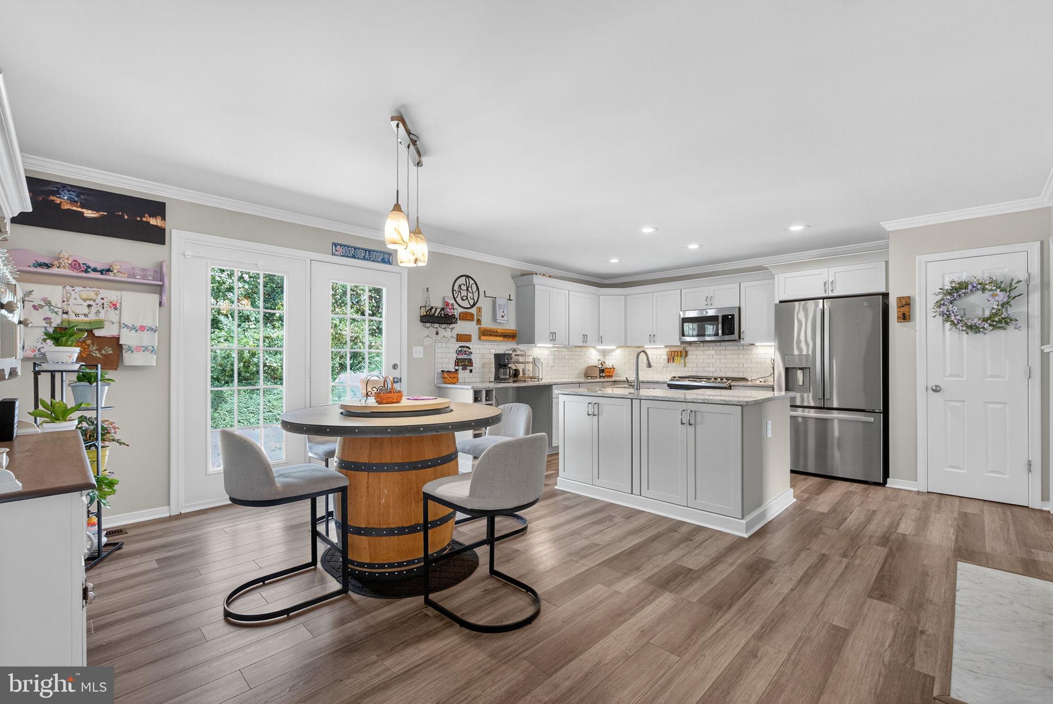 BOWLING GREEN MEADOWS - Residential