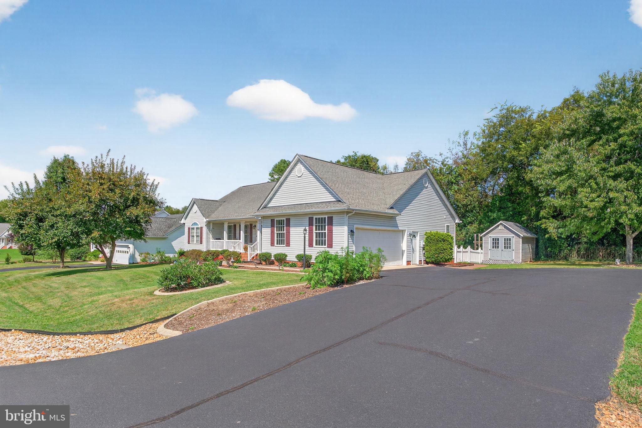 BOWLING GREEN MEADOWS - Residential