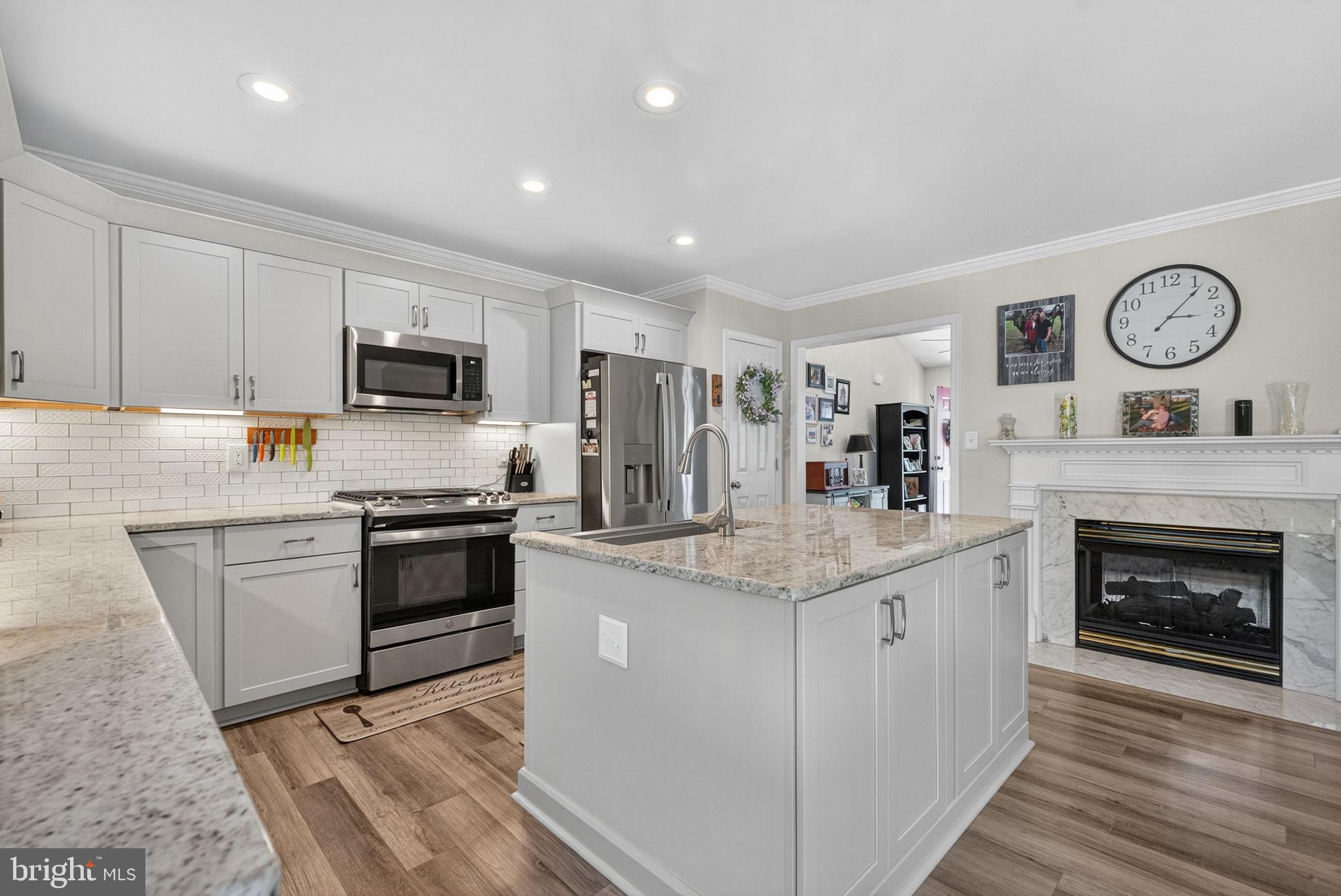 BOWLING GREEN MEADOWS - Residential