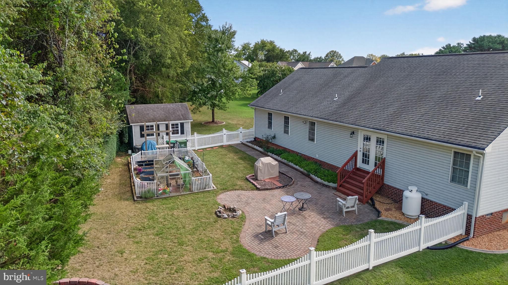 BOWLING GREEN MEADOWS - Residential