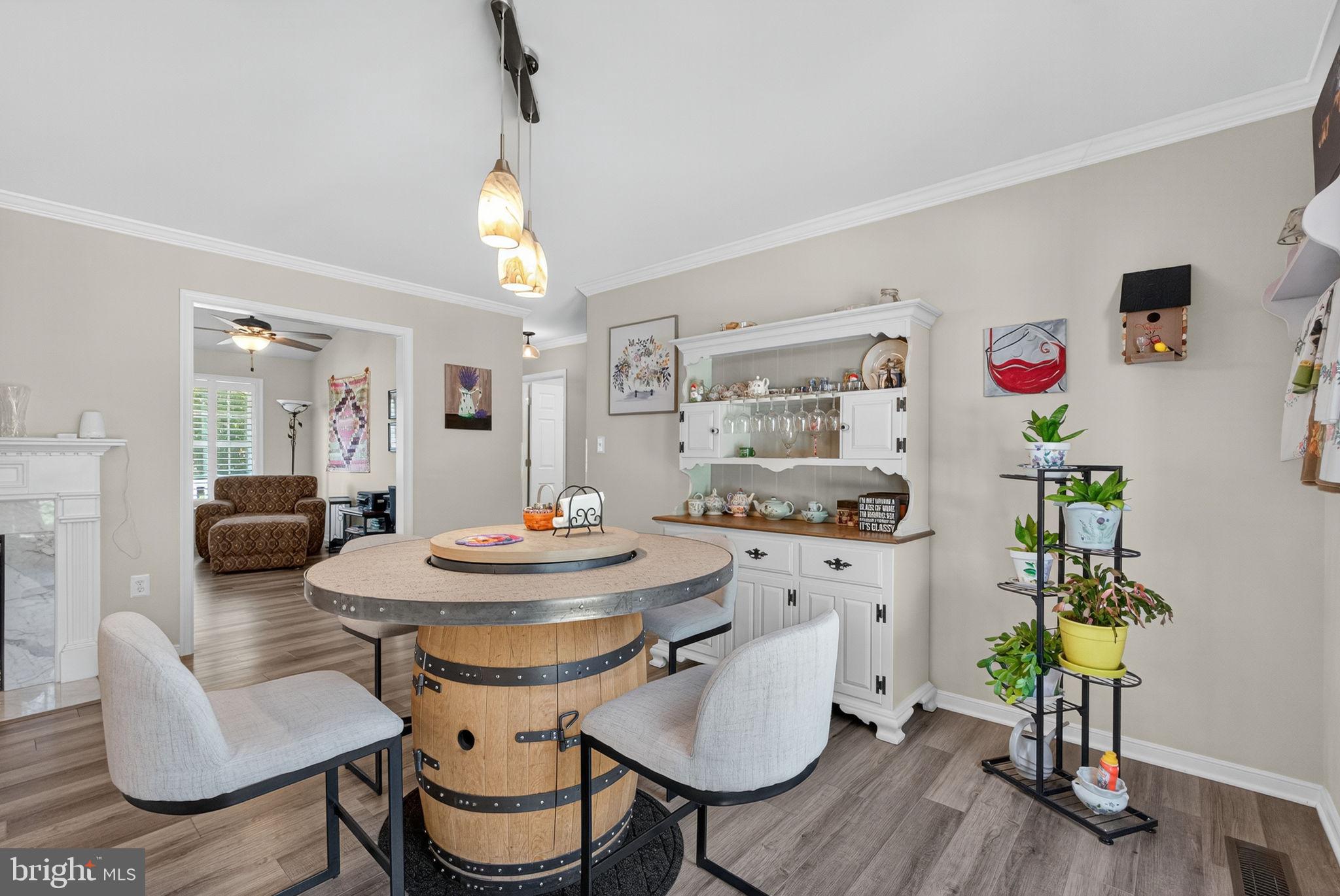 BOWLING GREEN MEADOWS - Residential