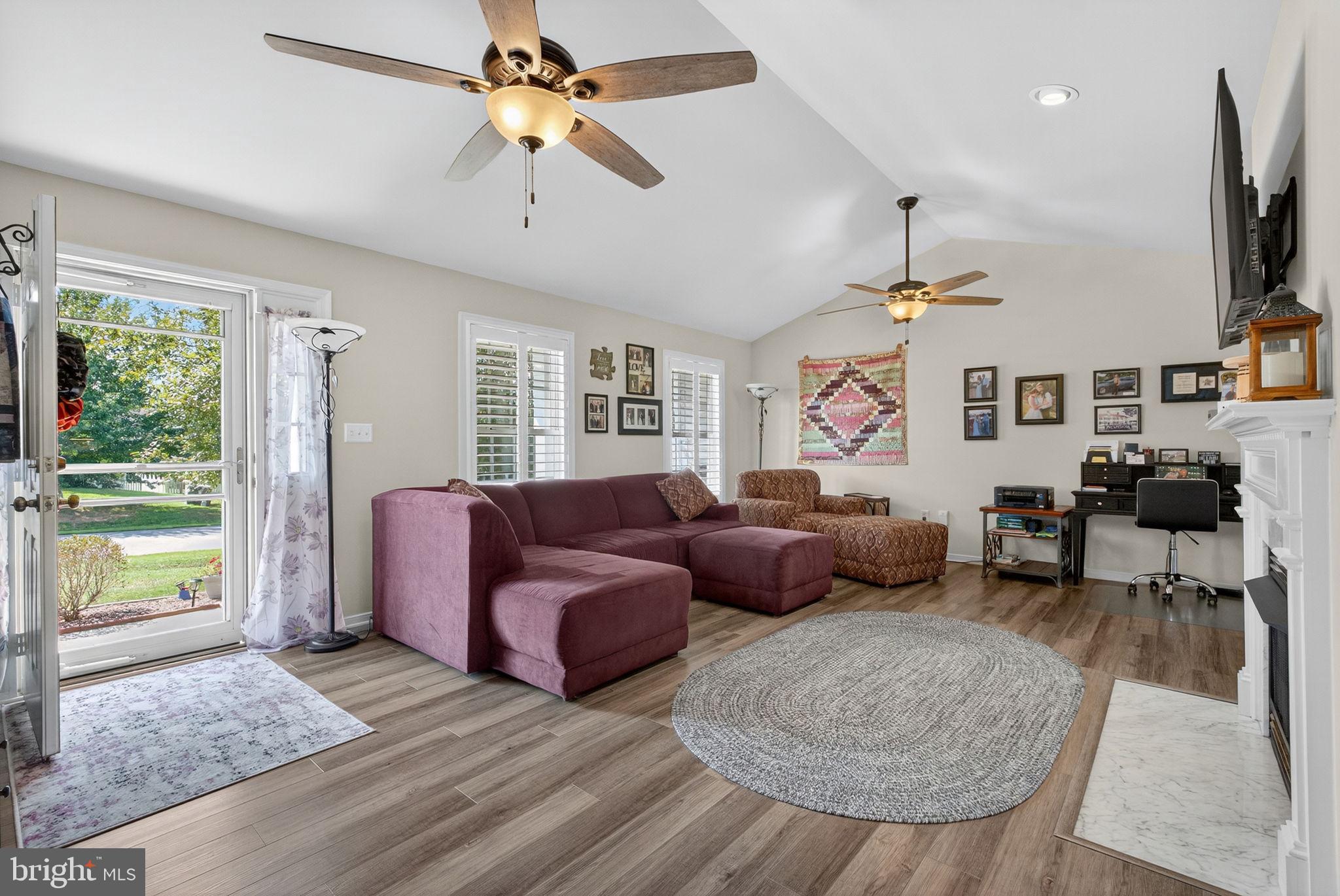 BOWLING GREEN MEADOWS - Residential