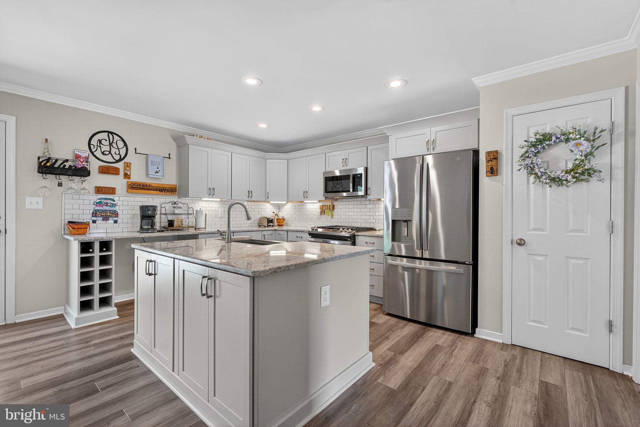 BOWLING GREEN MEADOWS - Residential