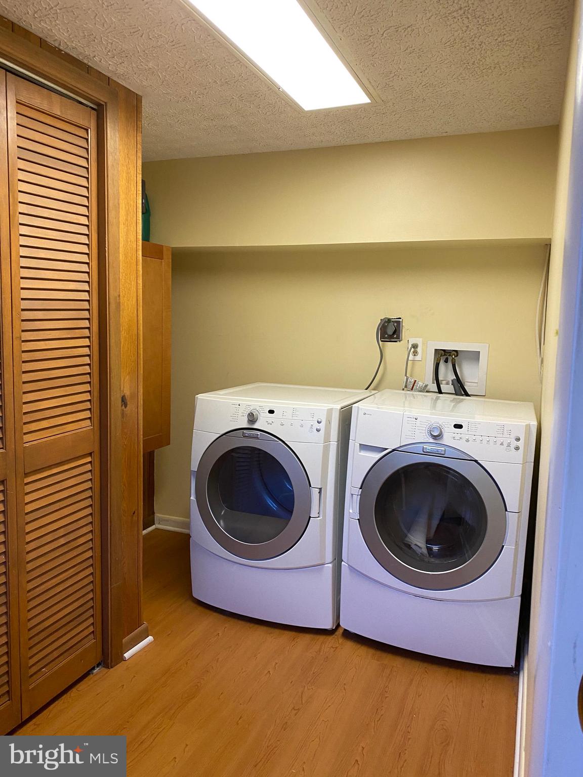 EDSALL PARK - Residential Lease