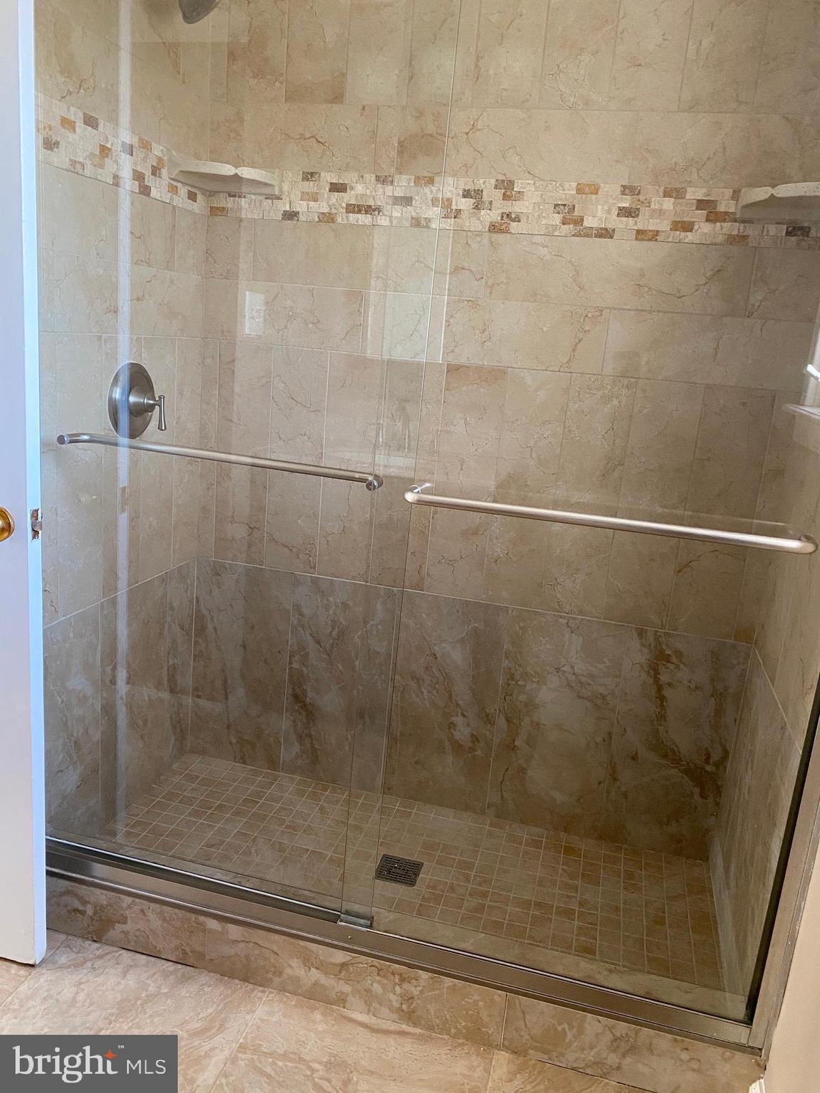 EDSALL PARK - Residential Lease