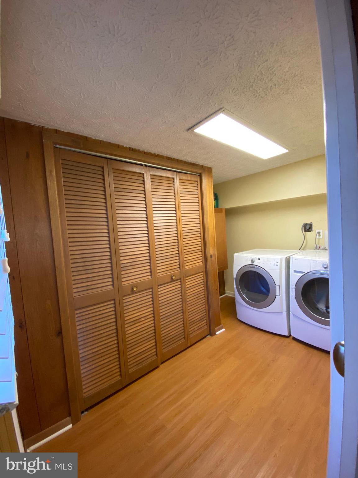 EDSALL PARK - Residential Lease