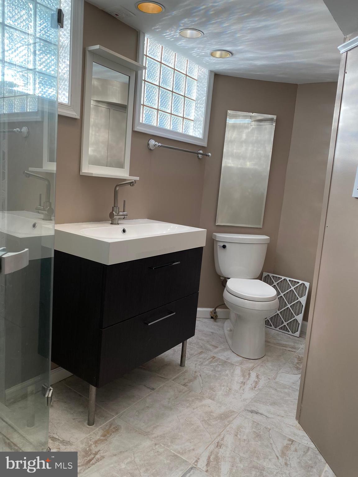 EDSALL PARK - Residential Lease