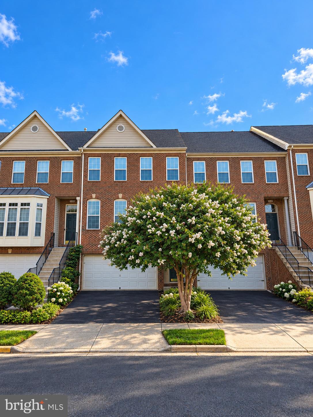 21492 TAMARACK RIDGE SQUARE