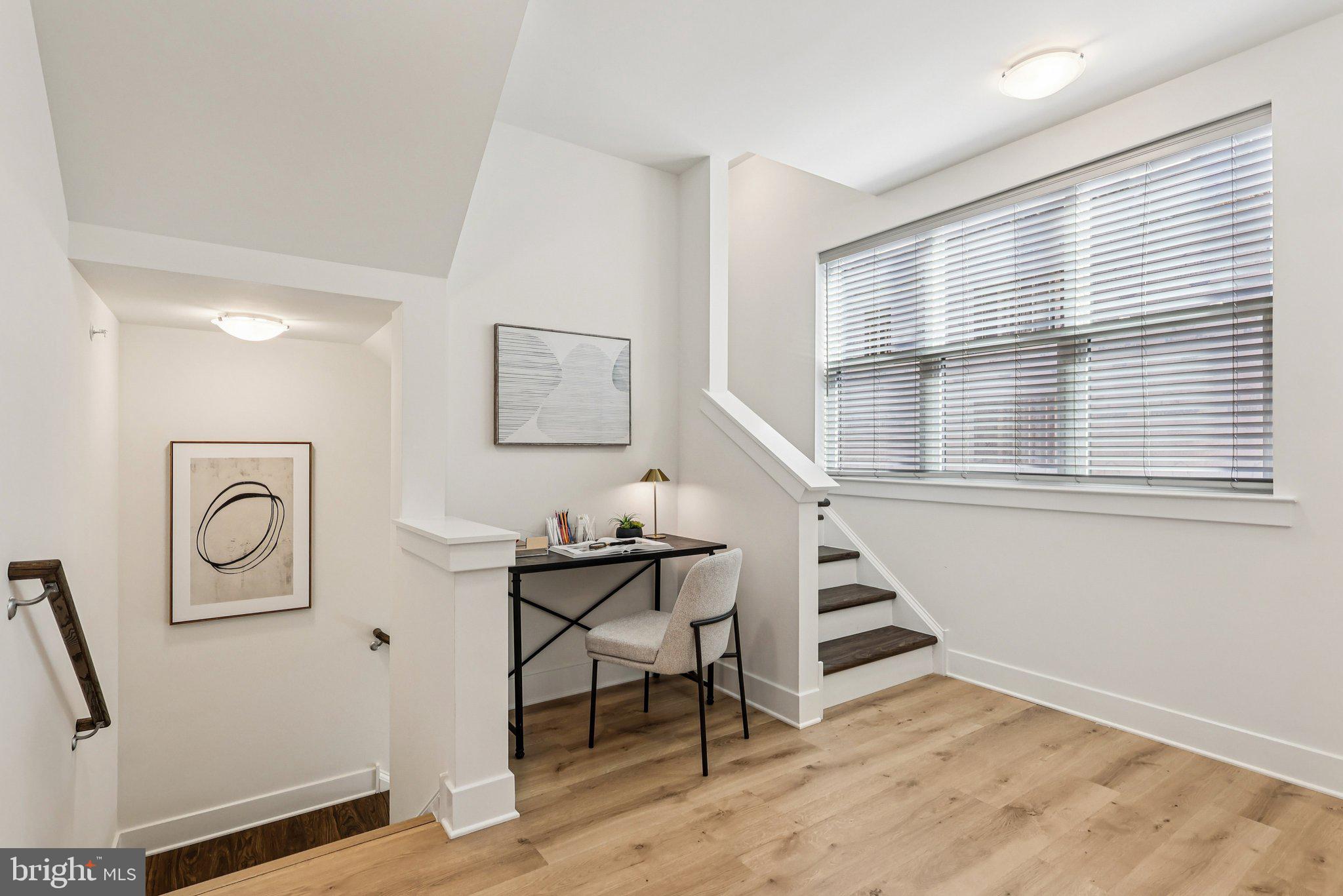 RIVER PLACE - Residential