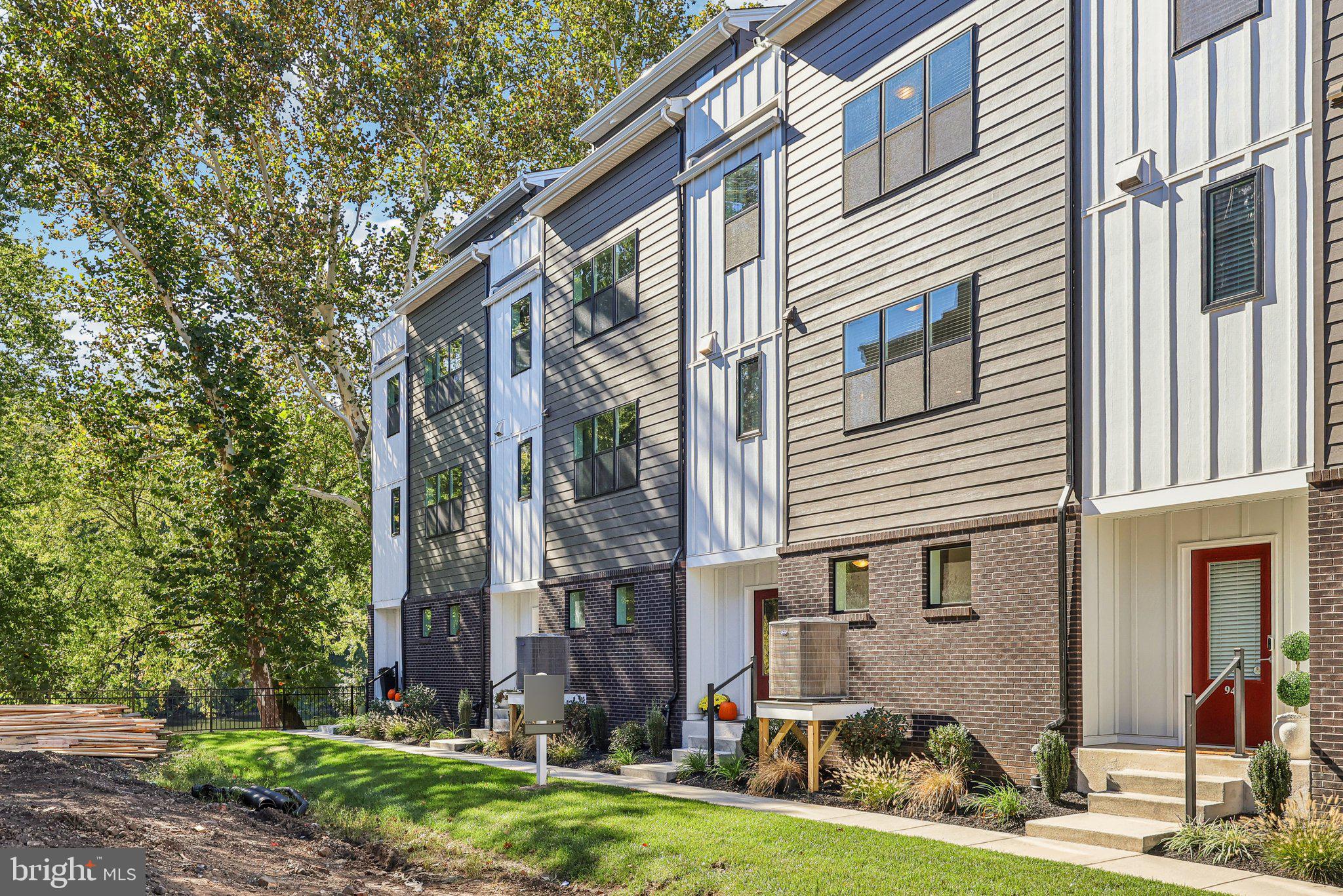 RIVER PLACE - Residential