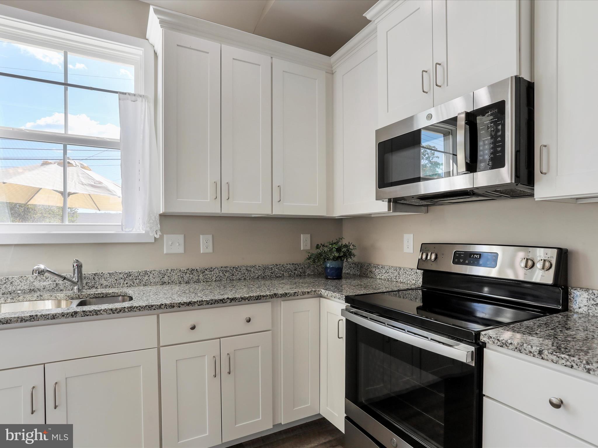 RED HILL - Residential