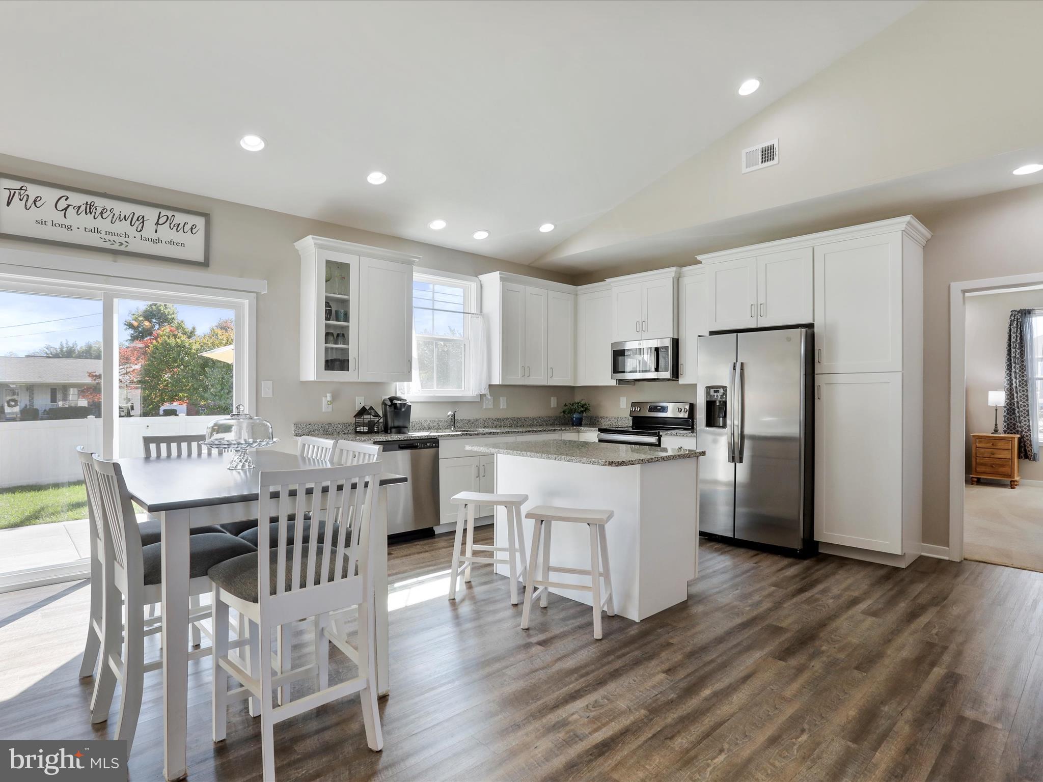 RED HILL - Residential