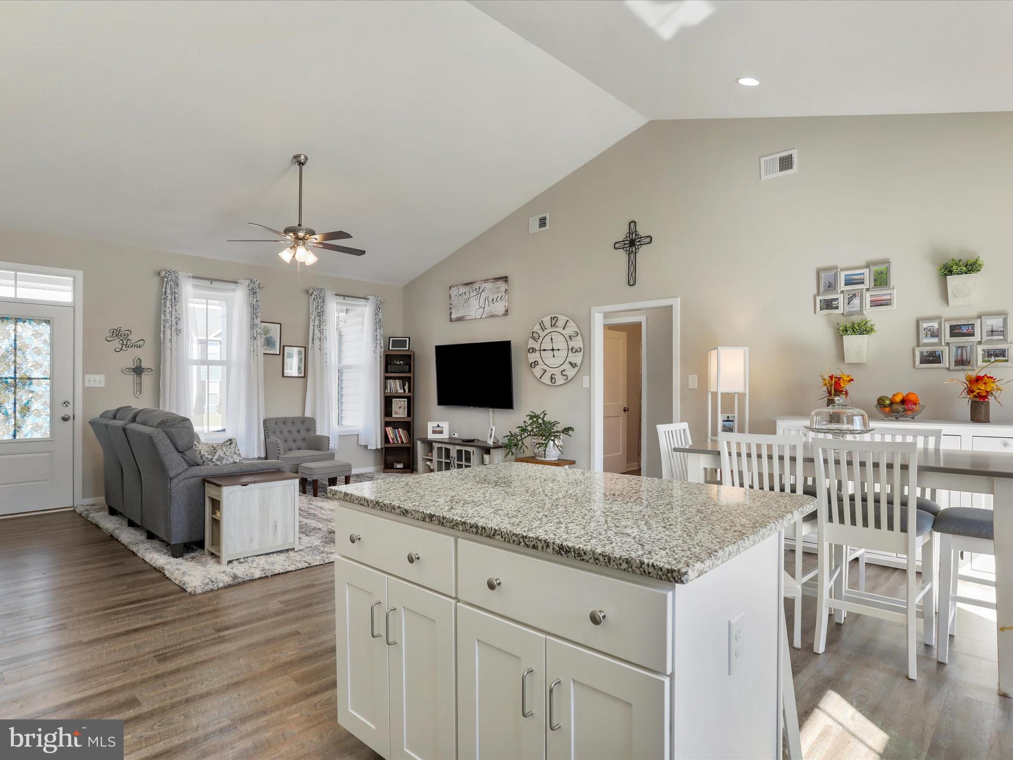 RED HILL - Residential