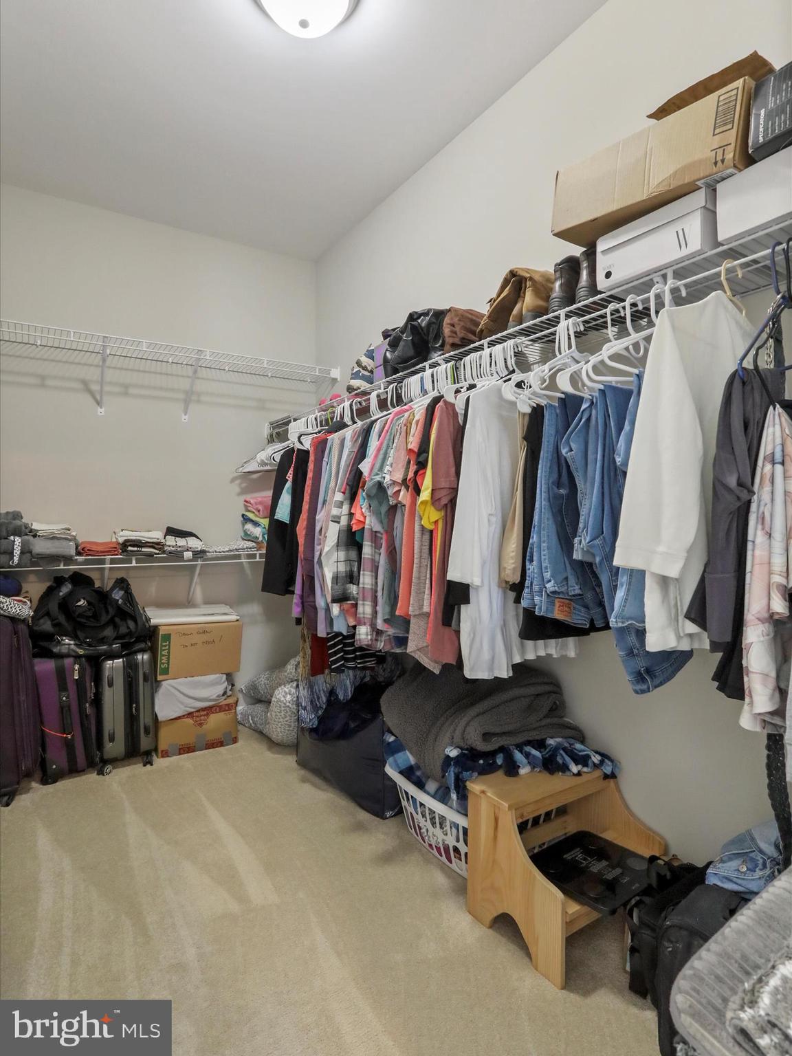 RED HILL - Residential