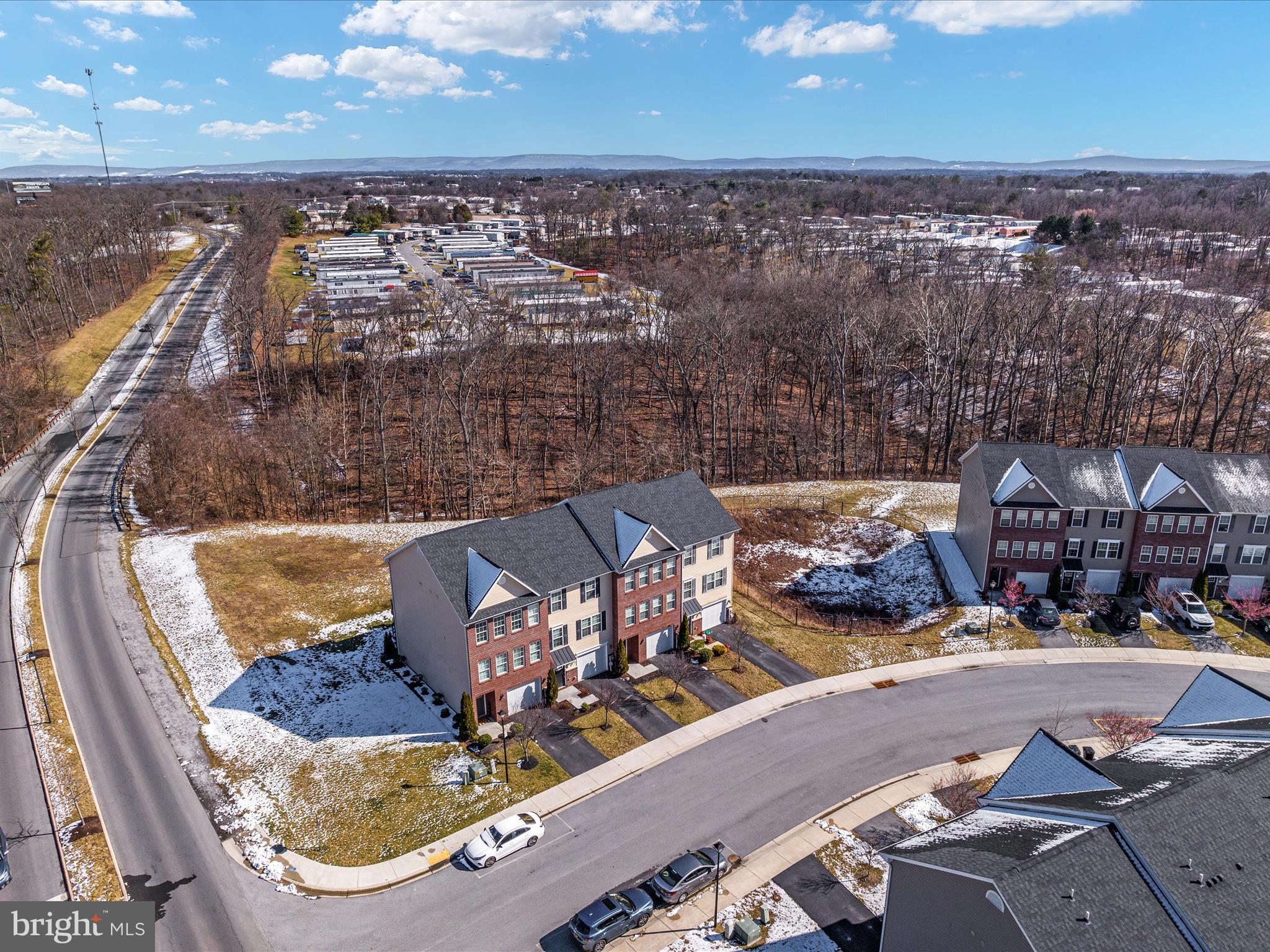 BROOKFIELD - Residential