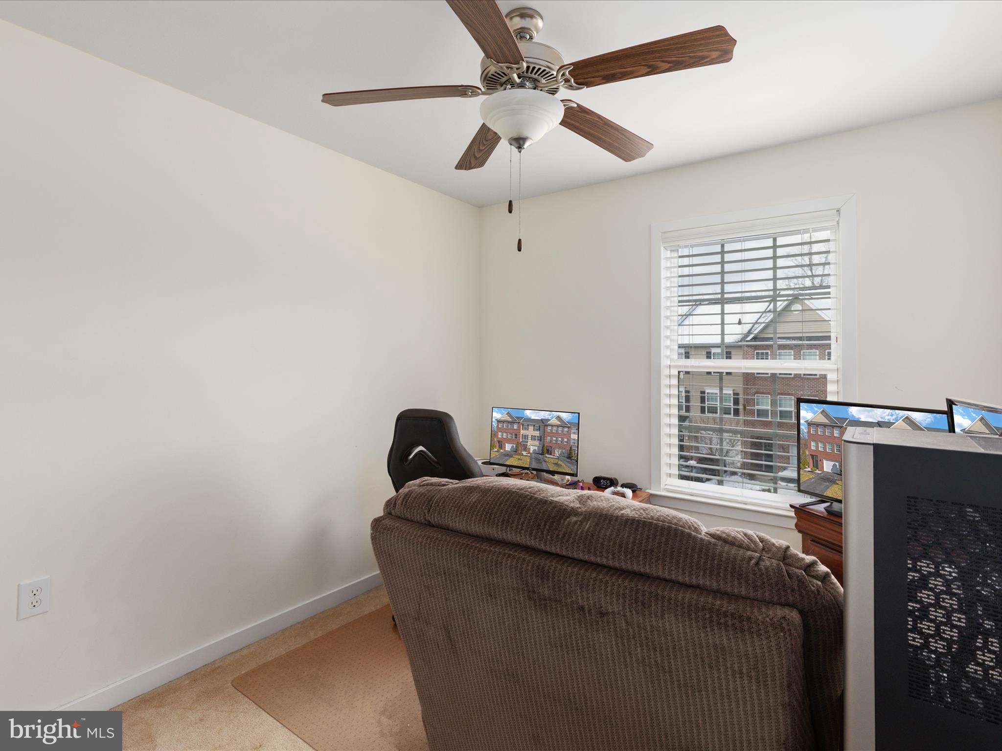 BROOKFIELD - Residential