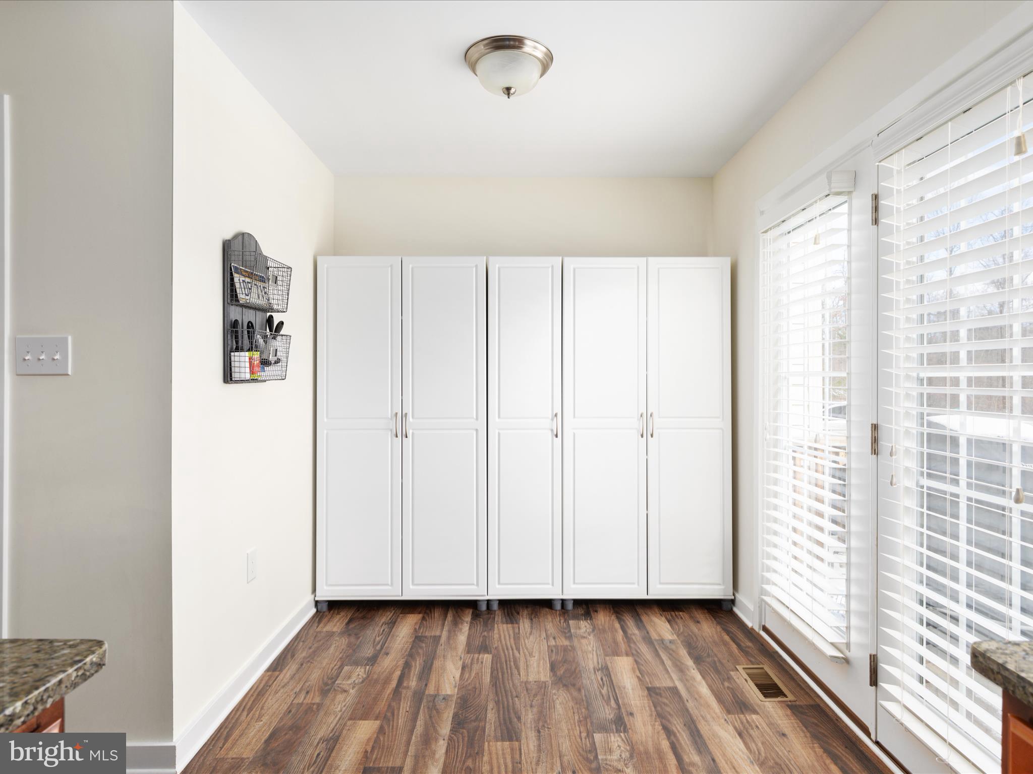 BROOKFIELD - Residential