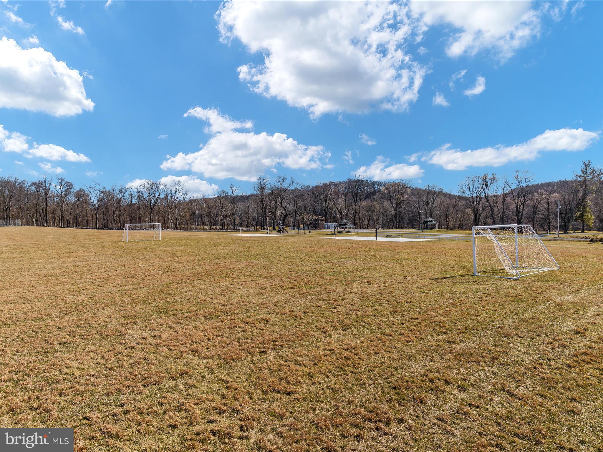 BROOKFIELD - Residential