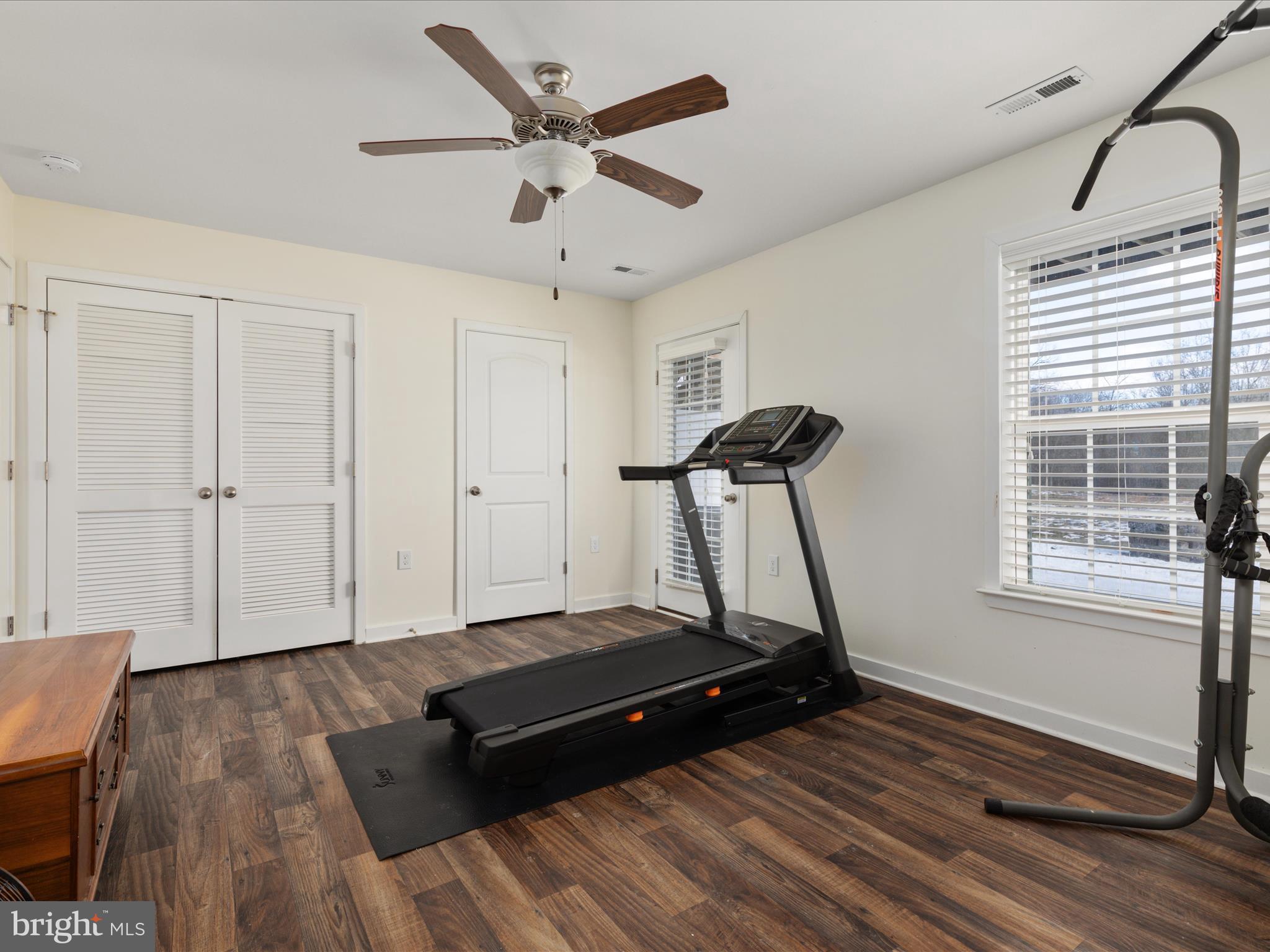 BROOKFIELD - Residential