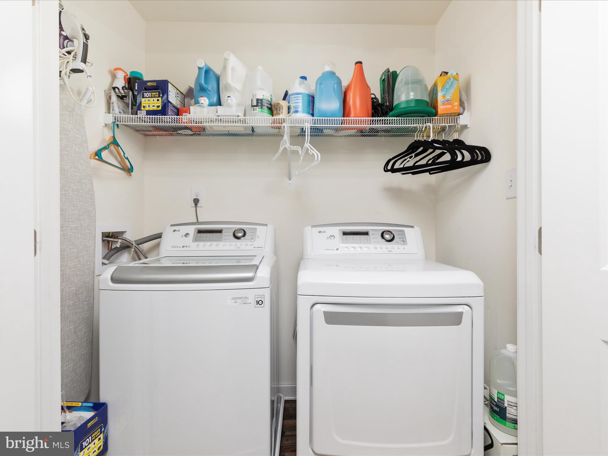 BROOKFIELD - Residential