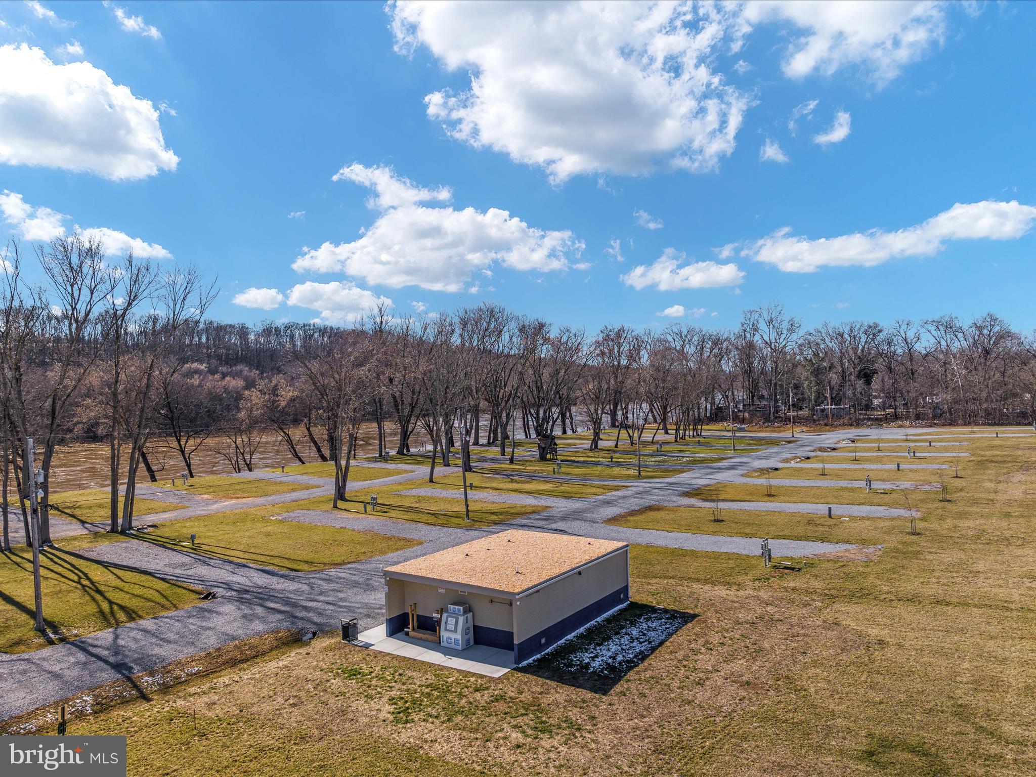 BROOKFIELD - Residential