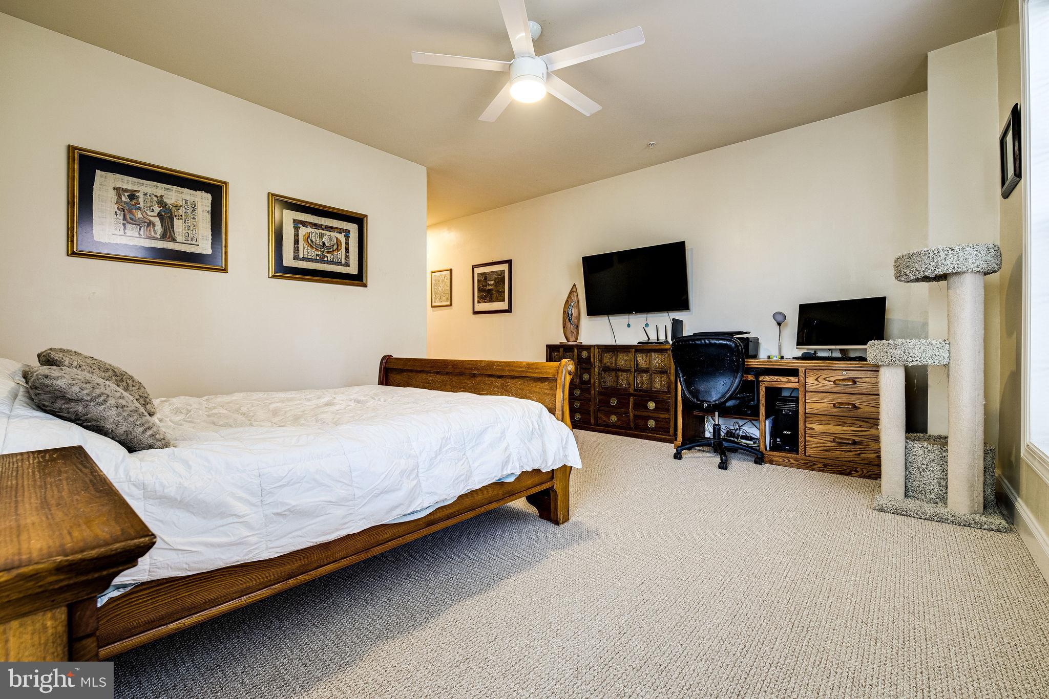 POTOMAC CLUB - Residential