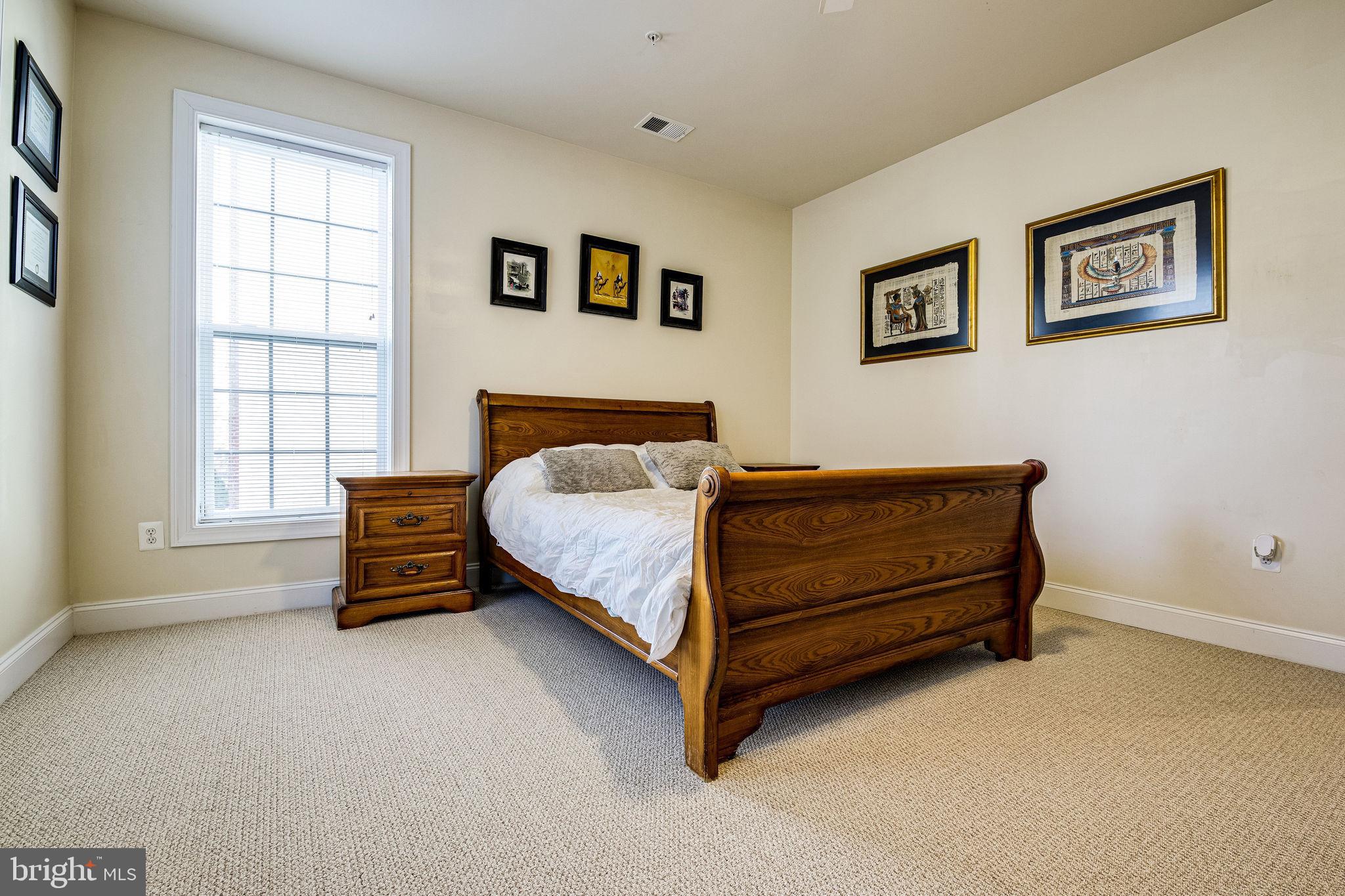 POTOMAC CLUB - Residential