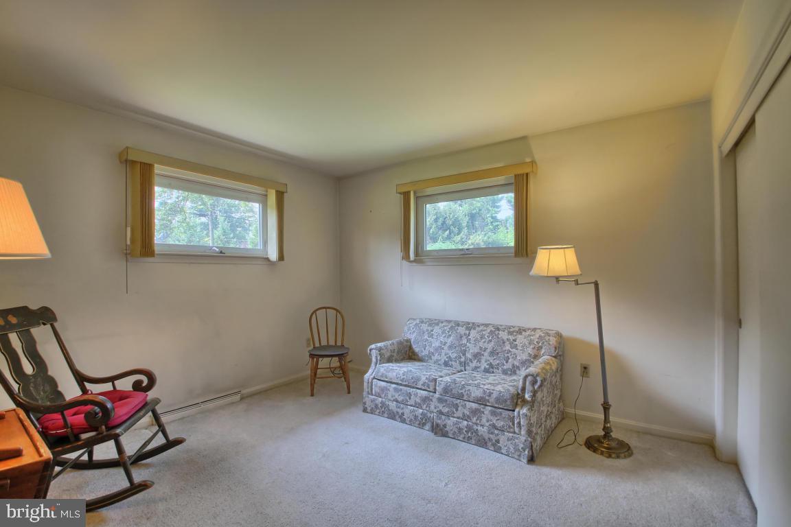 BEVERLY ESTATES - Residential