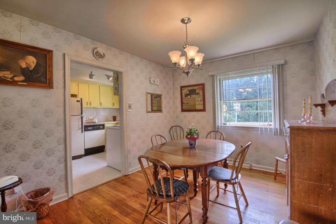 BEVERLY ESTATES - Residential