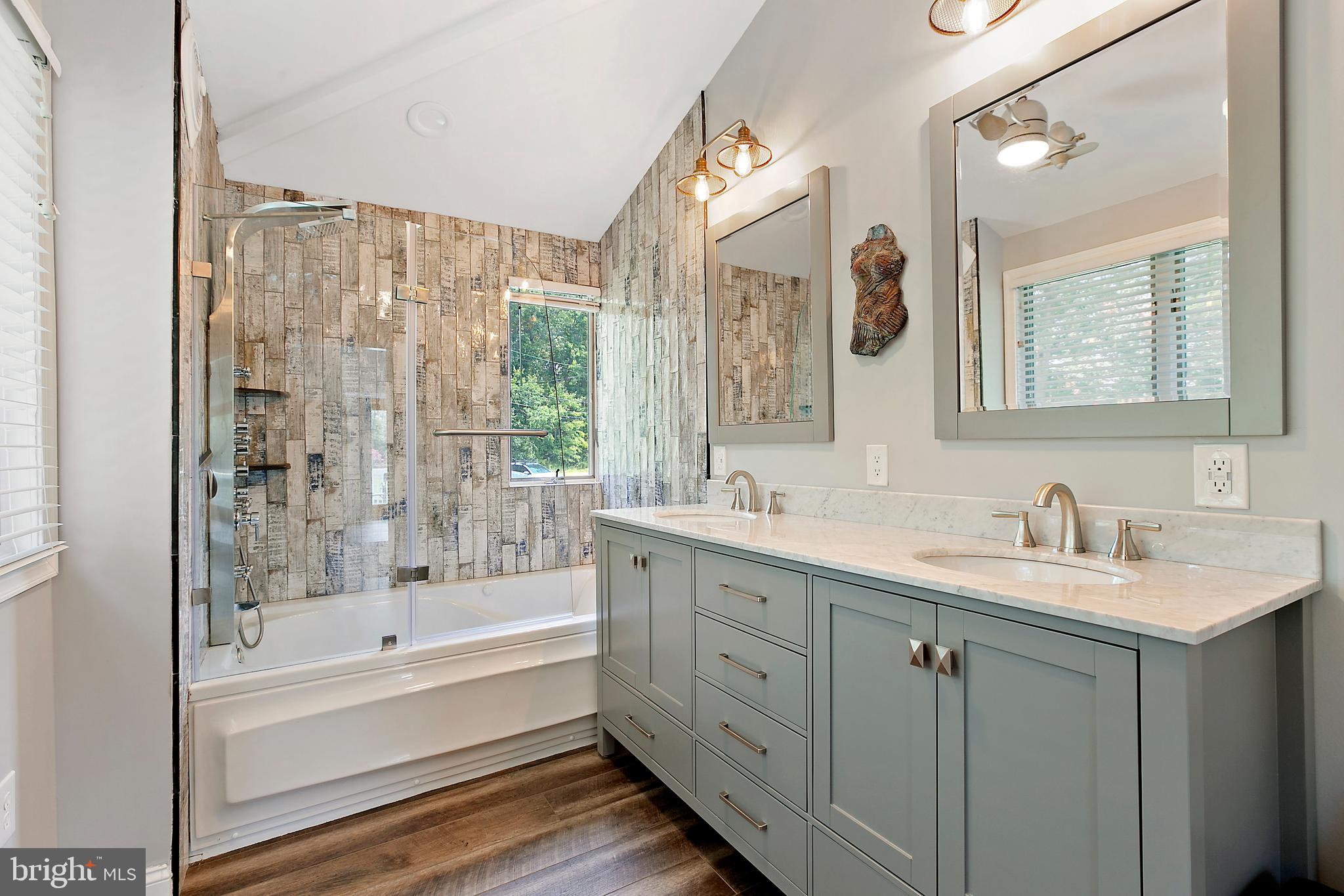 CAPE MAY MANOR - Residential