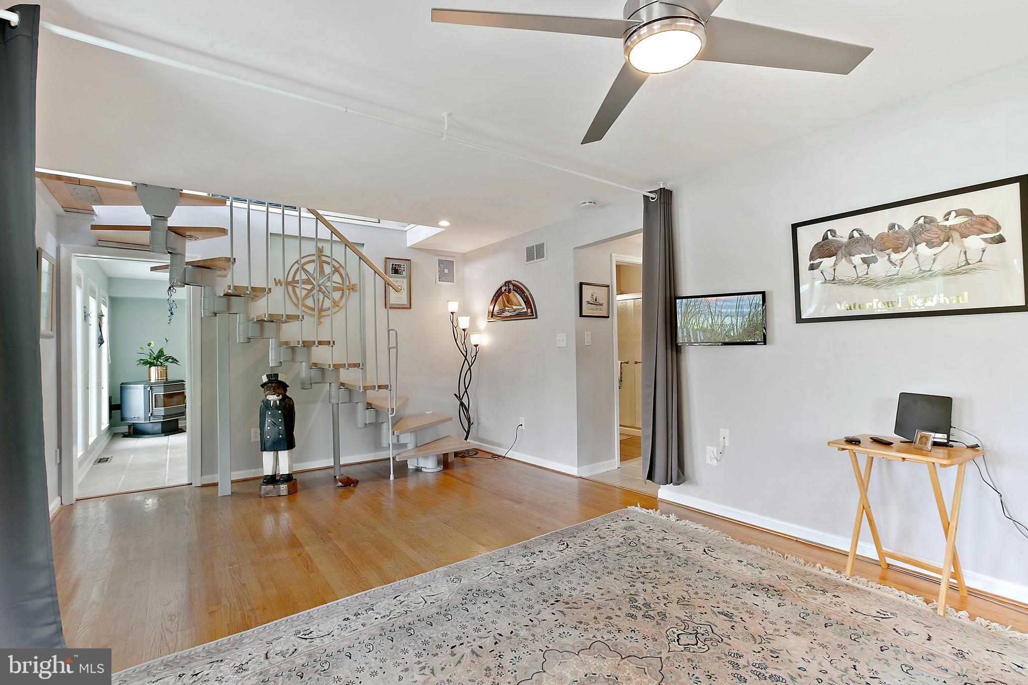 CAPE MAY MANOR - Residential