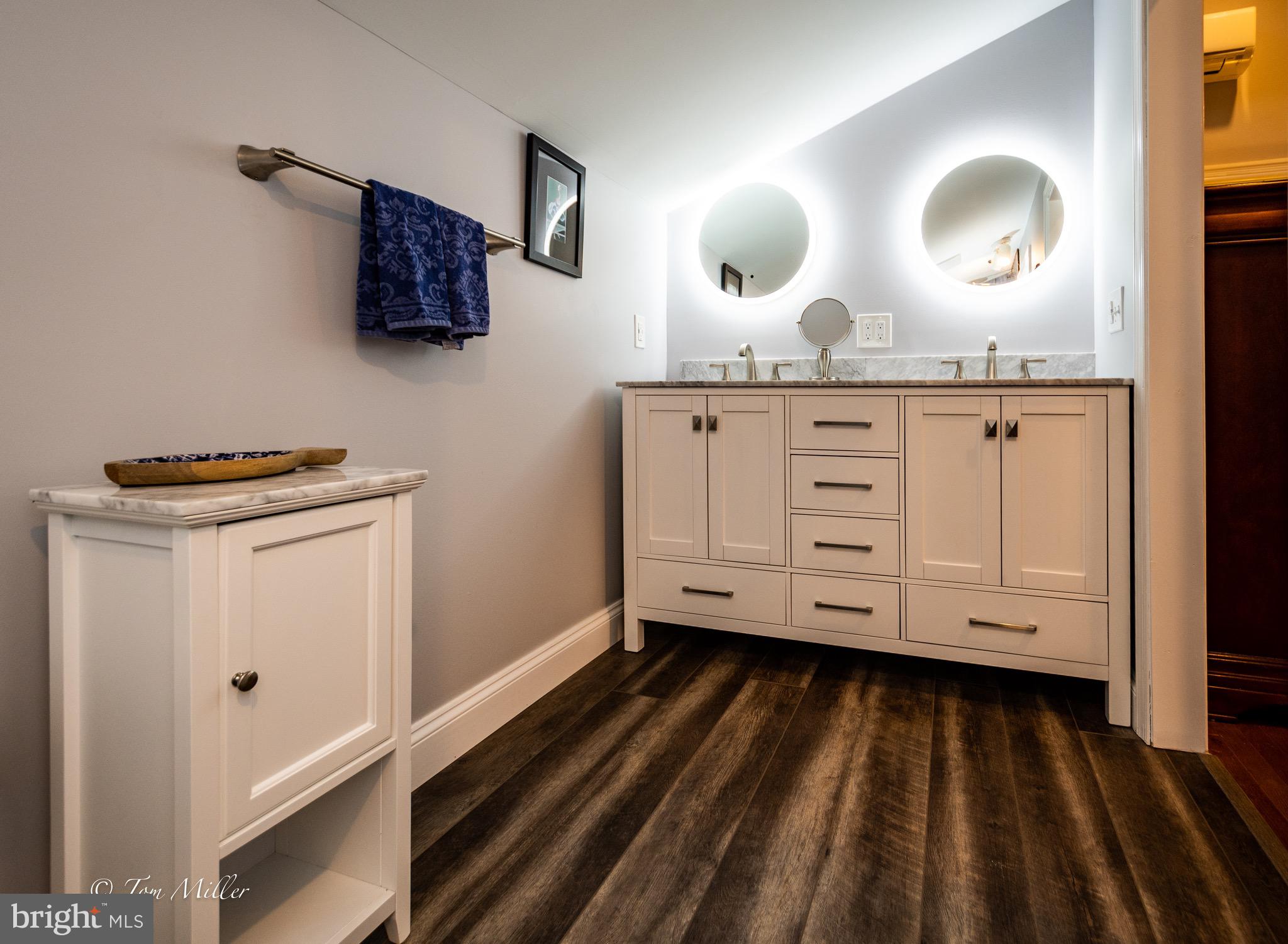 CAPE MAY MANOR - Residential