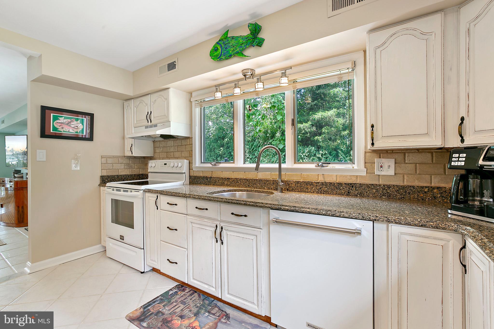 CAPE MAY MANOR - Residential