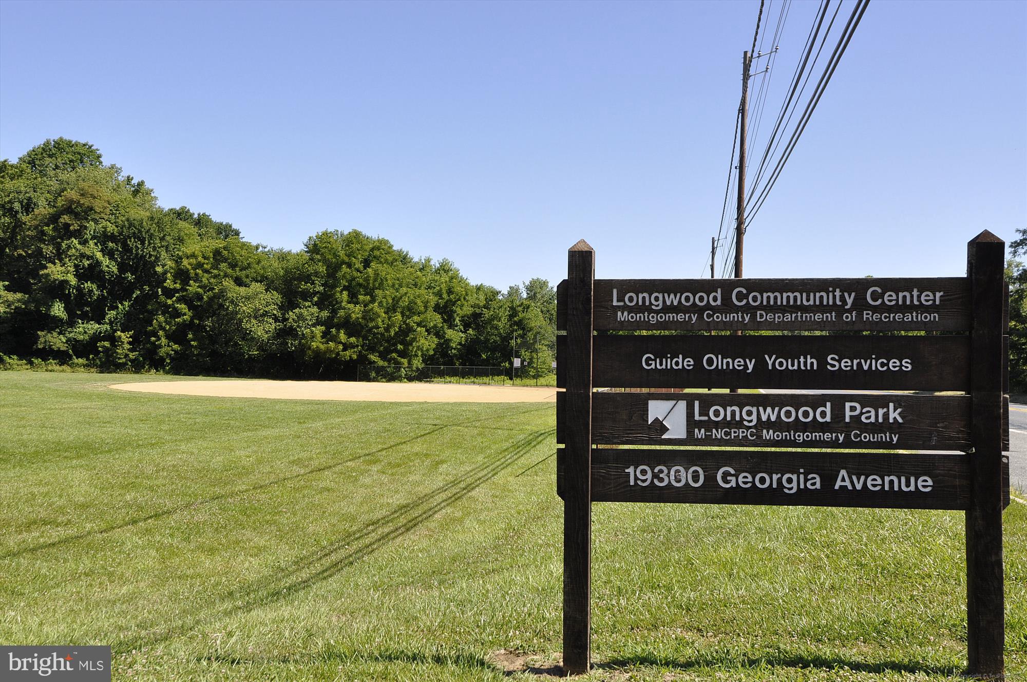 DELLABROOKE FOREST - Residential