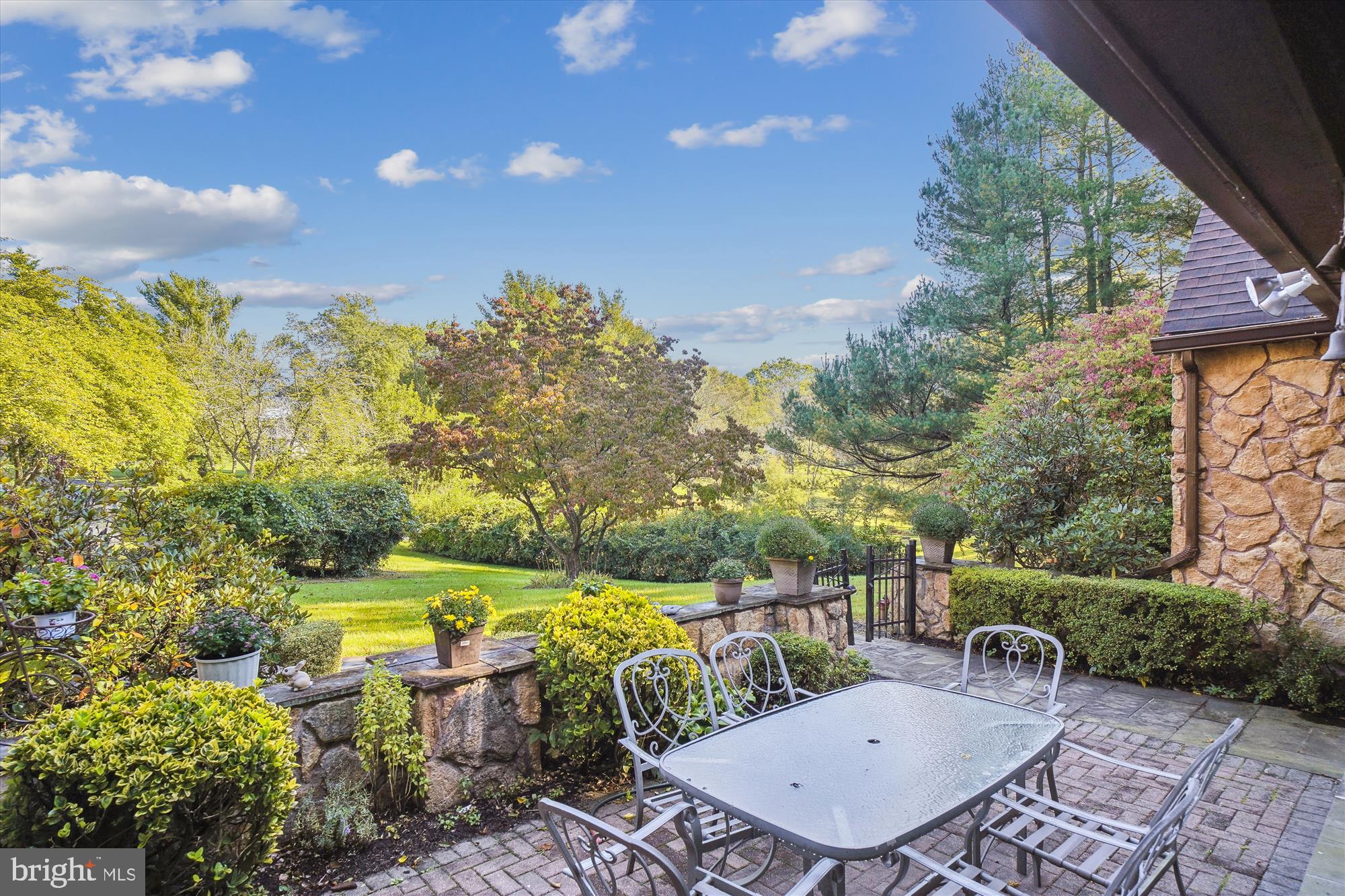 DELLABROOKE FOREST - Residential