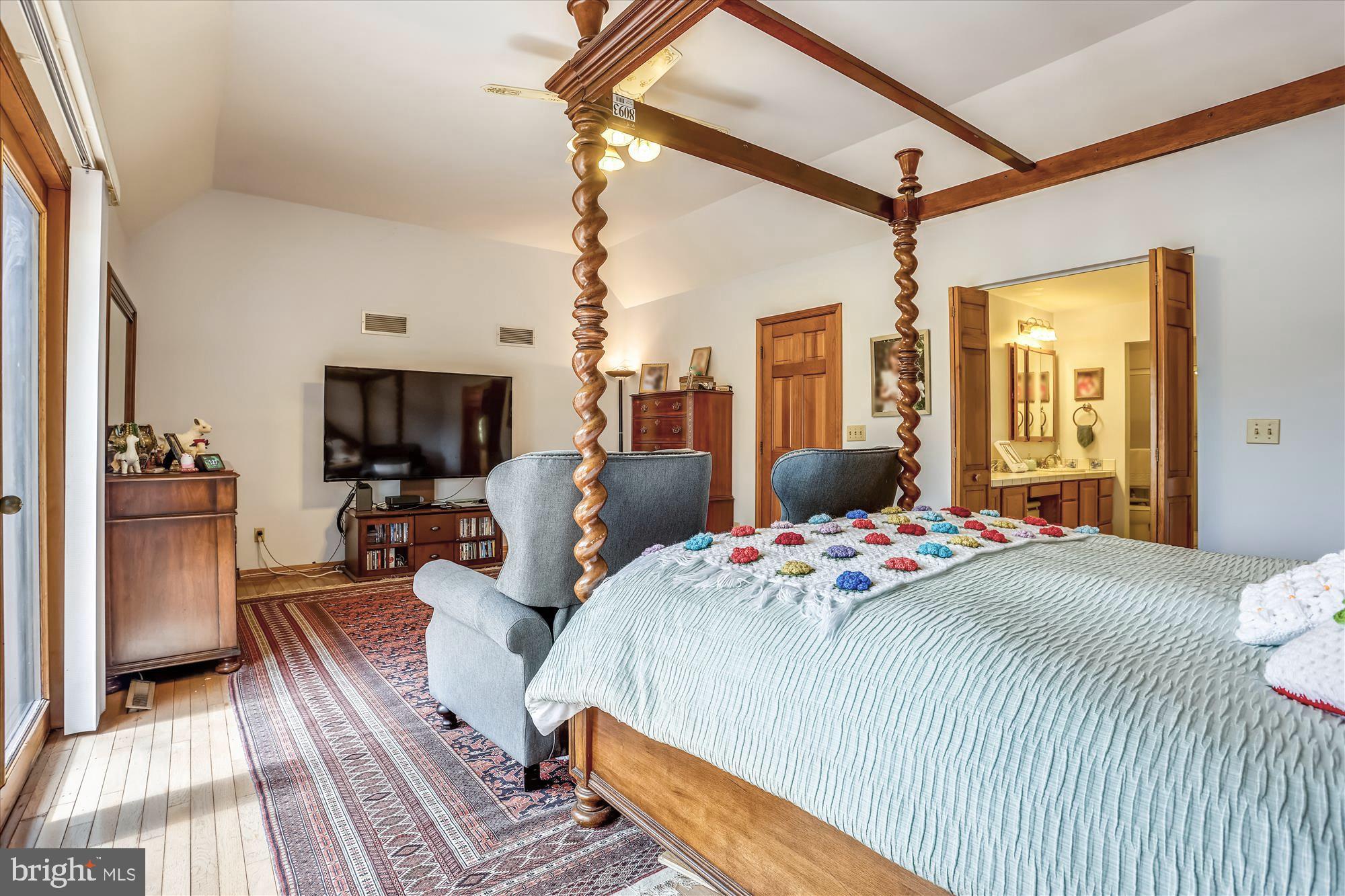 DELLABROOKE FOREST - Residential