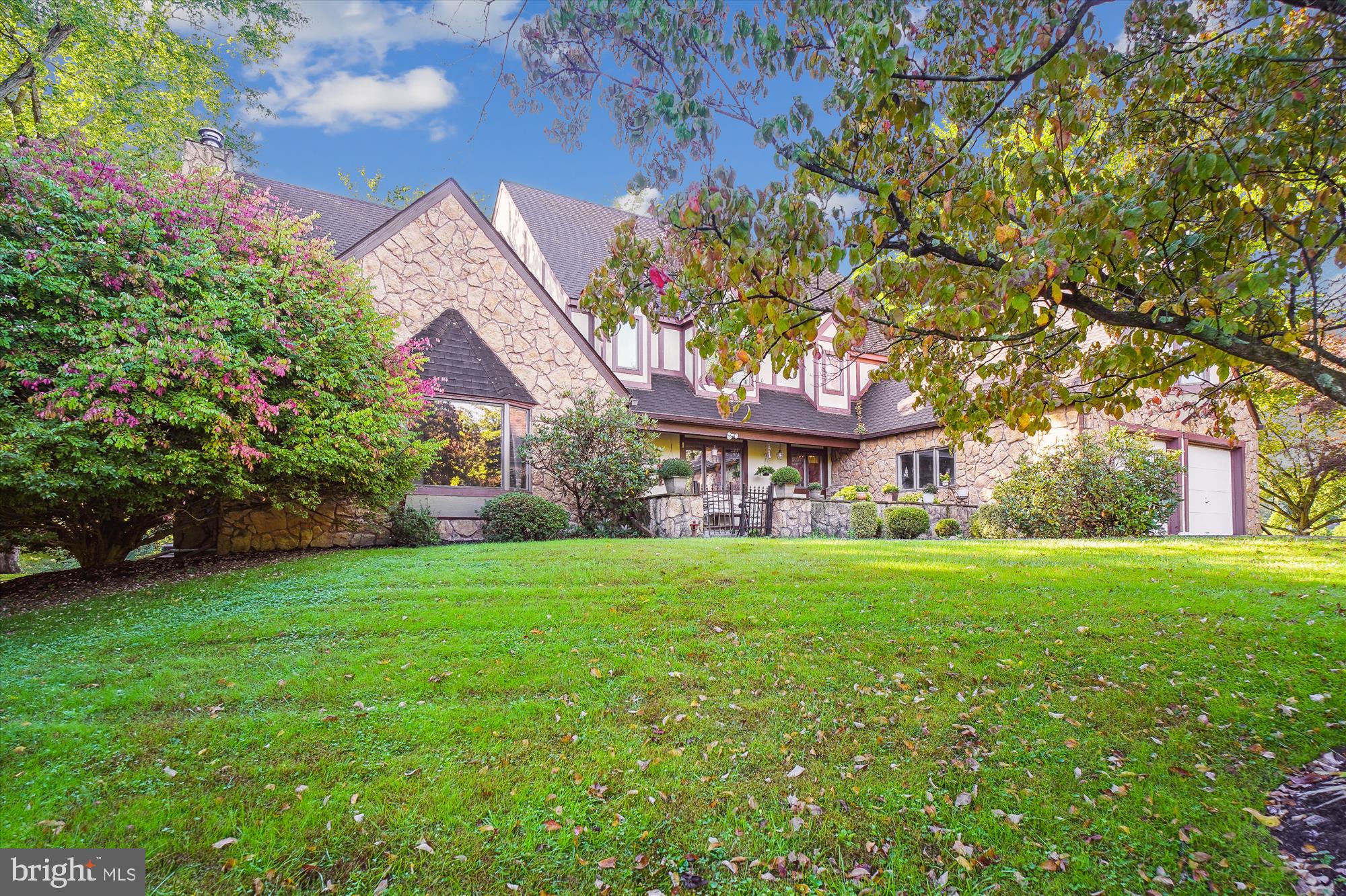 DELLABROOKE FOREST - Residential