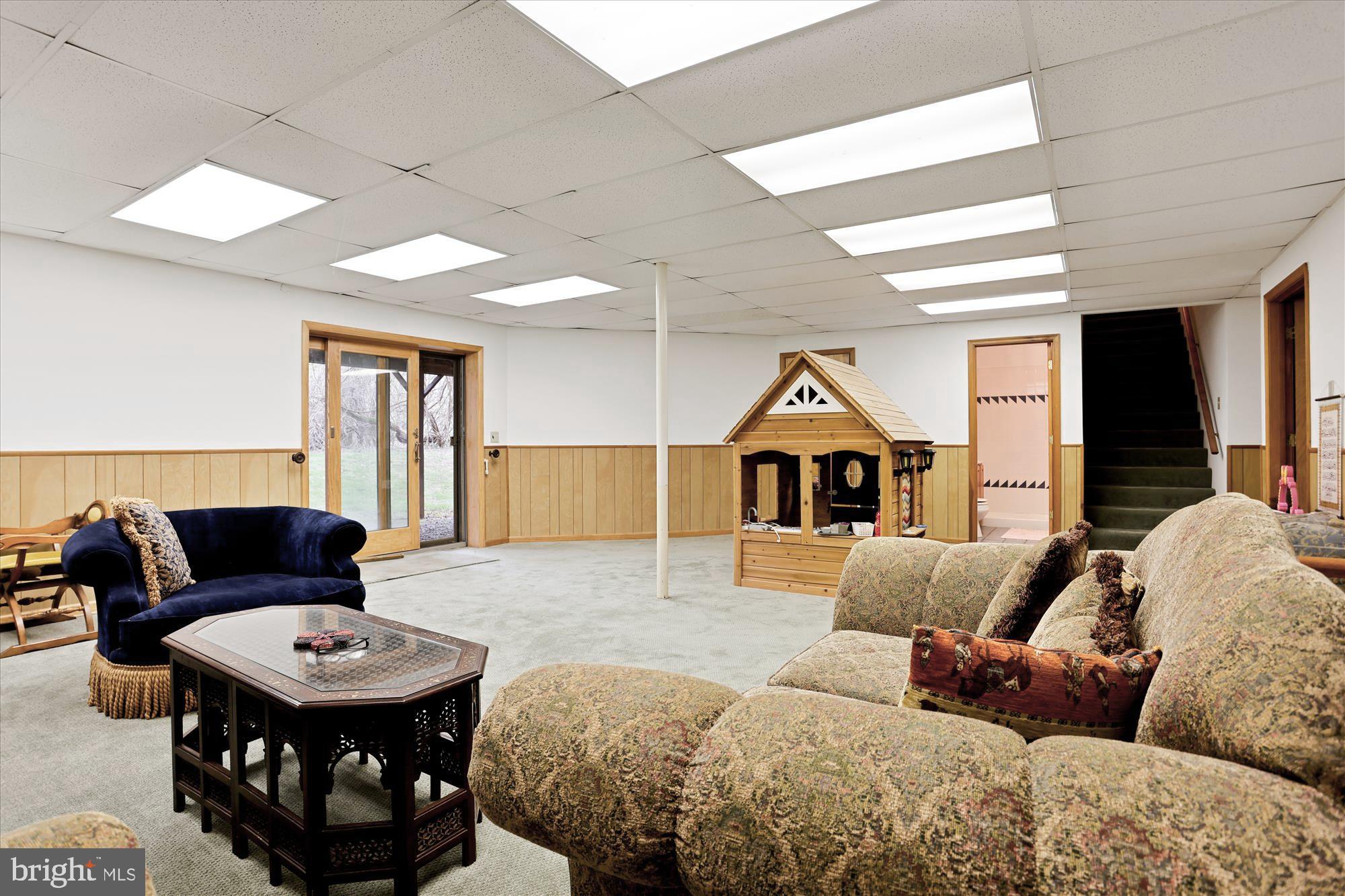 DELLABROOKE FOREST - Residential