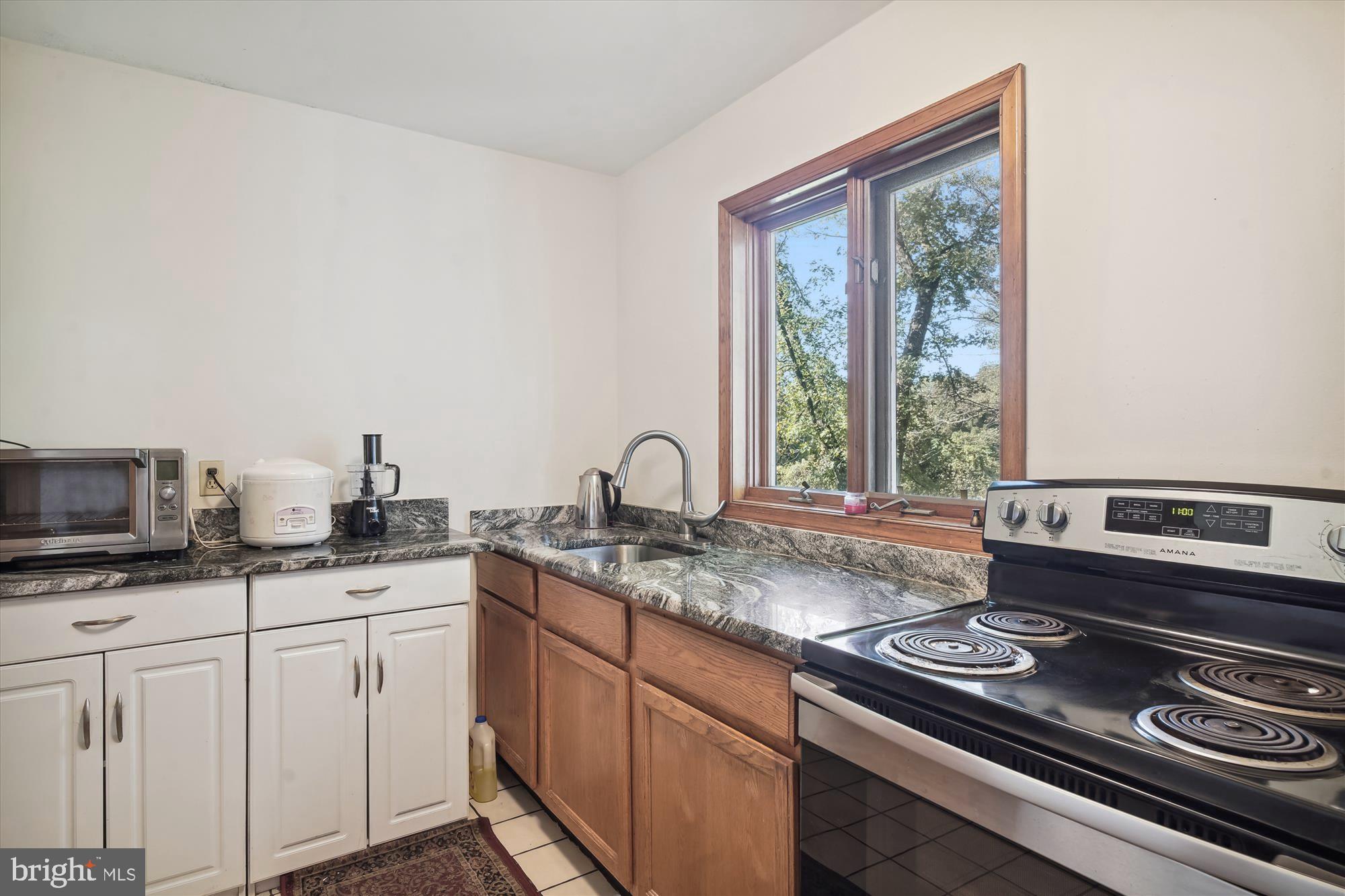 DELLABROOKE FOREST - Residential