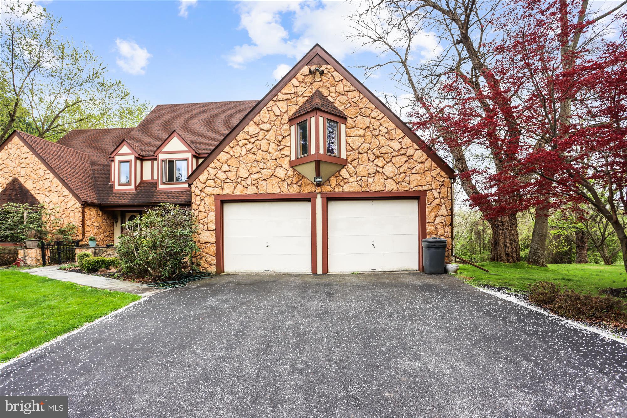 DELLABROOKE FOREST - Residential