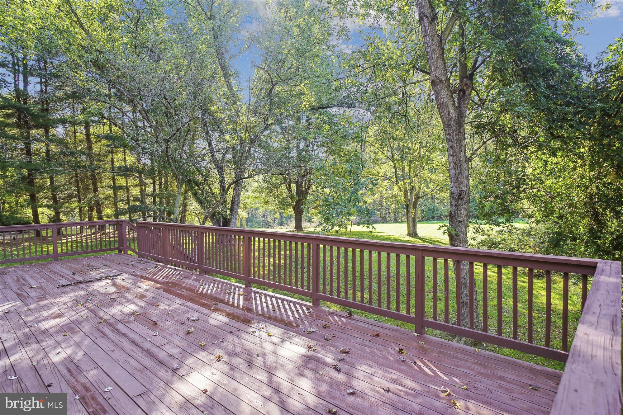 DELLABROOKE FOREST - Residential