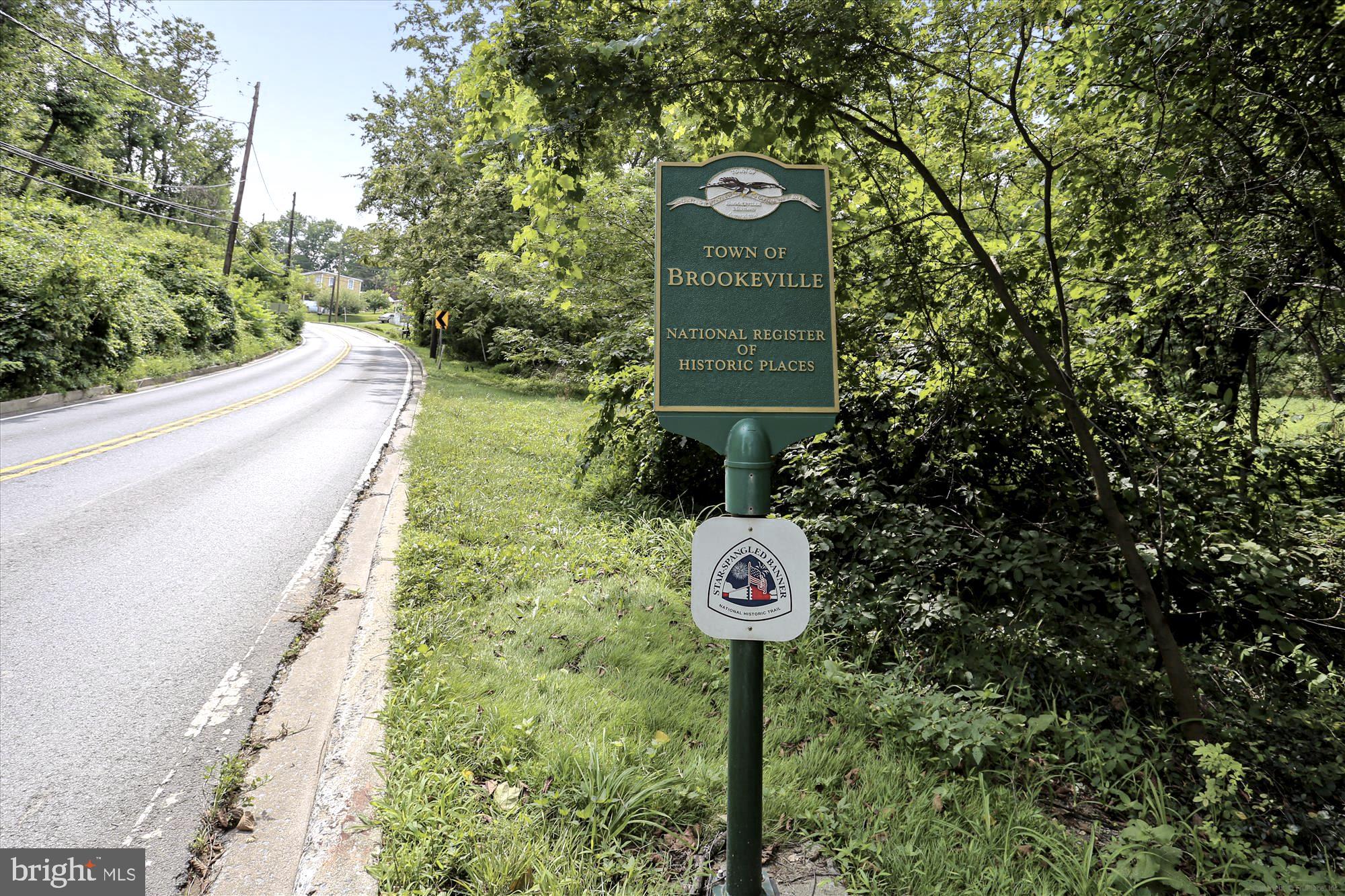 DELLABROOKE FOREST - Residential